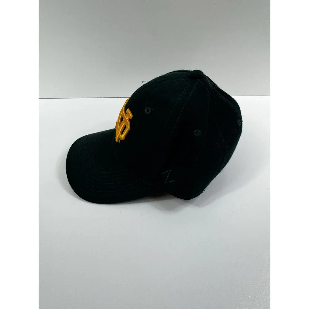 Notre Dame Fighting Irish Embroider Logo Fitted Black Zephyr Hat Cap Navy Size 7
